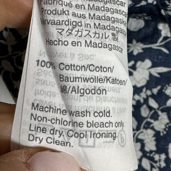 J.Crew Liberty London womens Size 2 Slim Perfect Shirt Floral Navy Button-Up - Picture 6 of 7